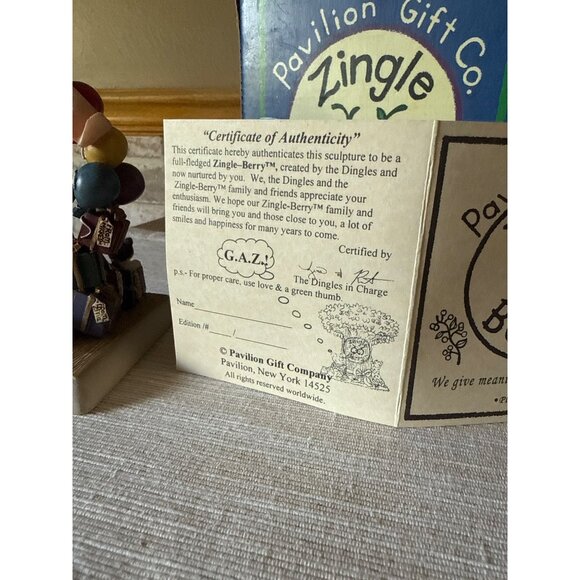 Zingle Berry Pavilion Gift Co. "Make A Wish" Happy Birthday Figurine Box Limited - Picture 7 of 16